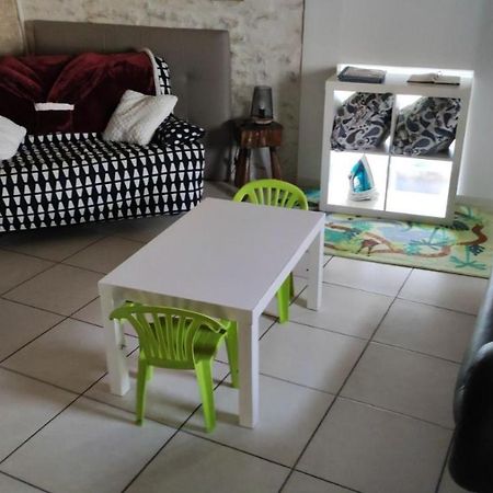 אהוי Holiday Home Aqueducienne מראה חיצוני תמונה